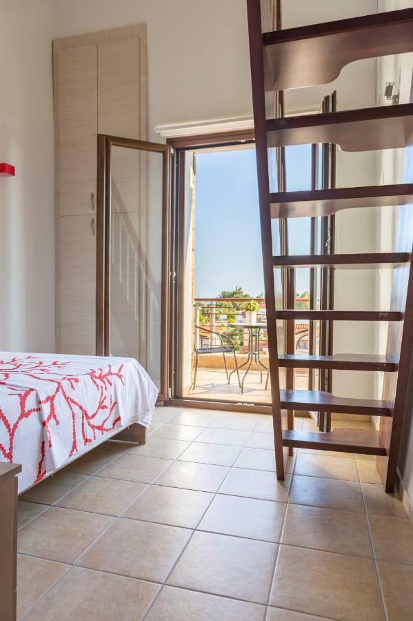 Villa Kristin 2 - 2Min Walk To Great Sandy, Shallow Beach Никити Экстерьер фото
