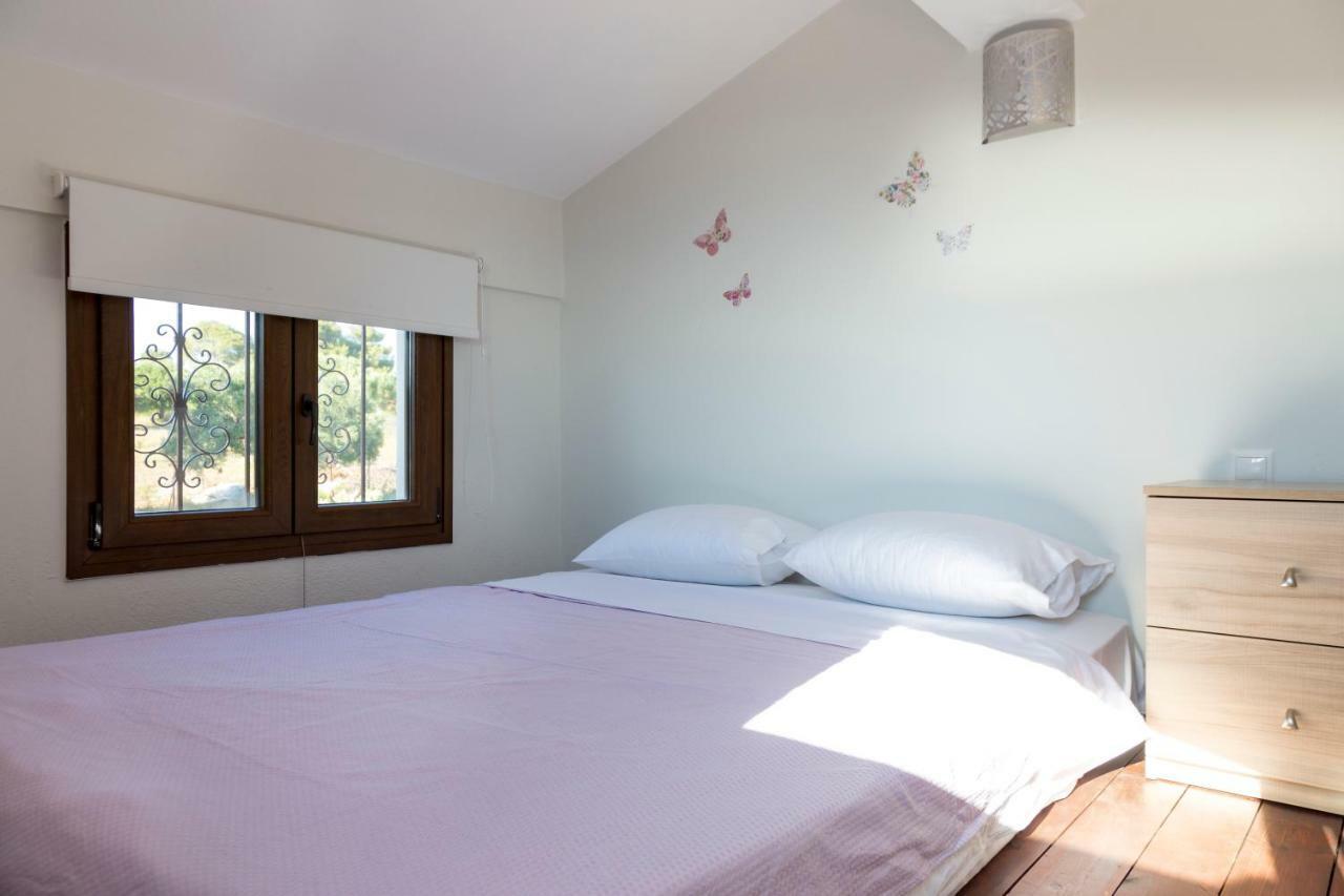 Villa Kristin 2 - 2Min Walk To Great Sandy, Shallow Beach Никити Экстерьер фото