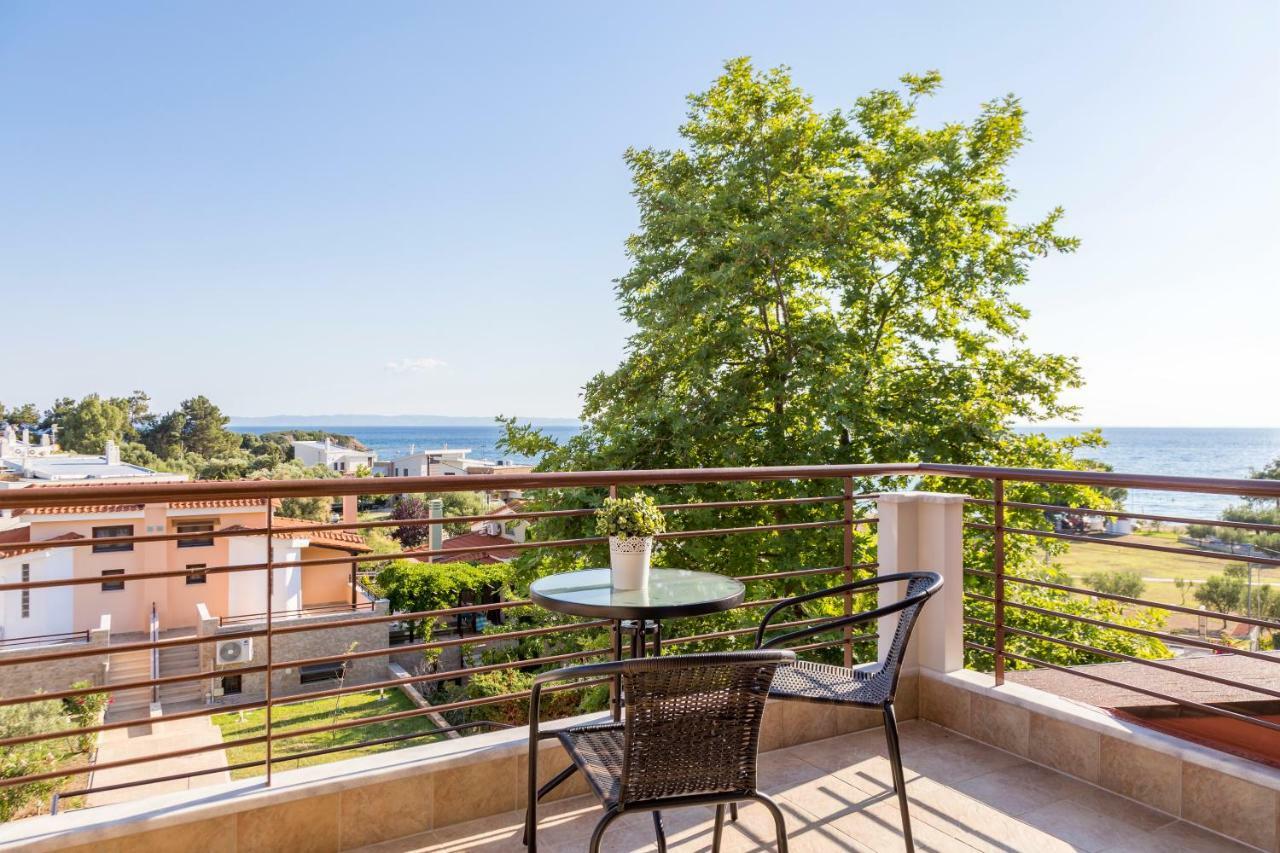 Villa Kristin 2 - 2Min Walk To Great Sandy, Shallow Beach Никити Экстерьер фото